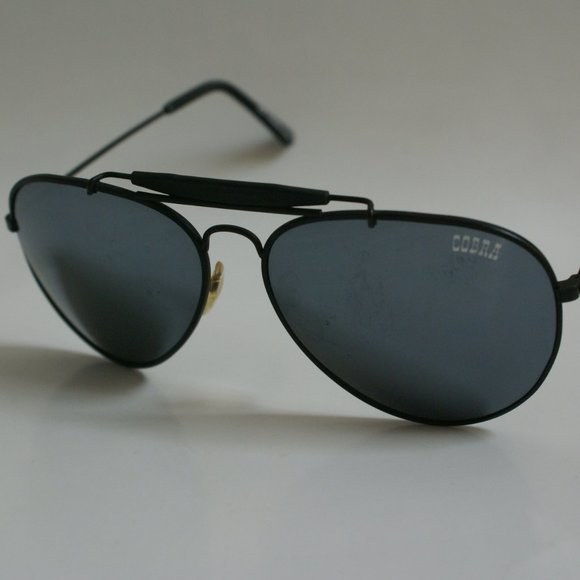NWT TruVintage Outdoorsman style w/black frame &Super Dark smoke lens sunglasses - Picture 2 of 4